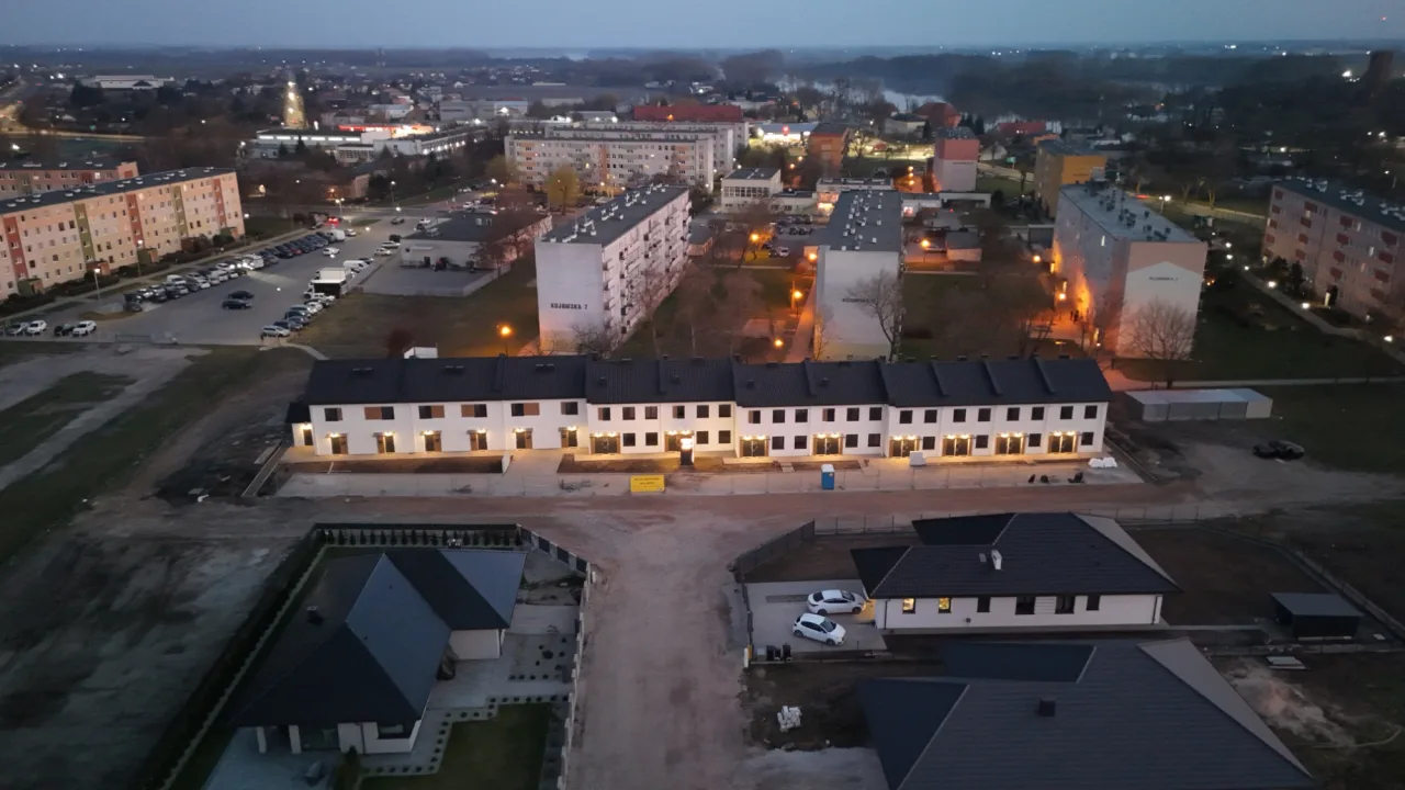 dji_fly_20250321_183042_0022_1742578352334_photo.jpg